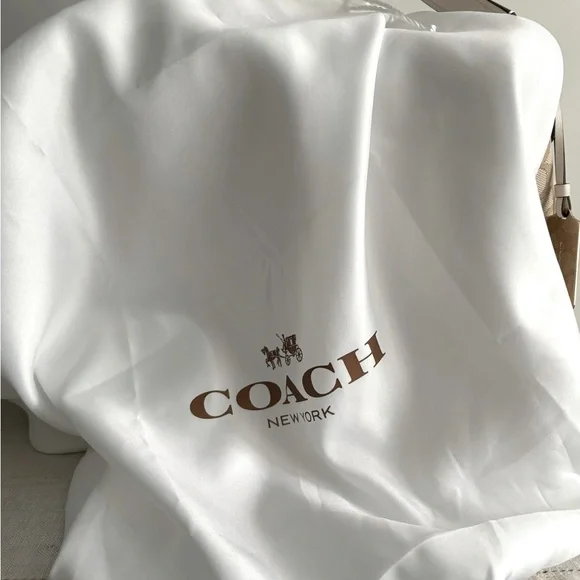 Coach Edie 31 Medium Purse-Light Khaki Jaquard and Chalk Leather